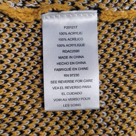 Almost Famous Women's Yellow and Black Plaid Skirt Set- Size XL - Picture 9 of 9